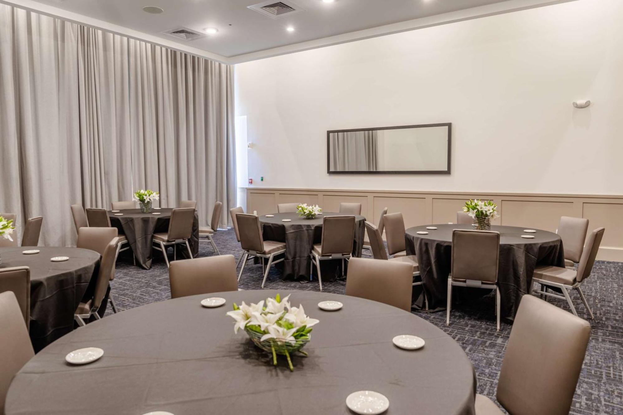 Tryp By Wyndham Savannah Buitenkant foto